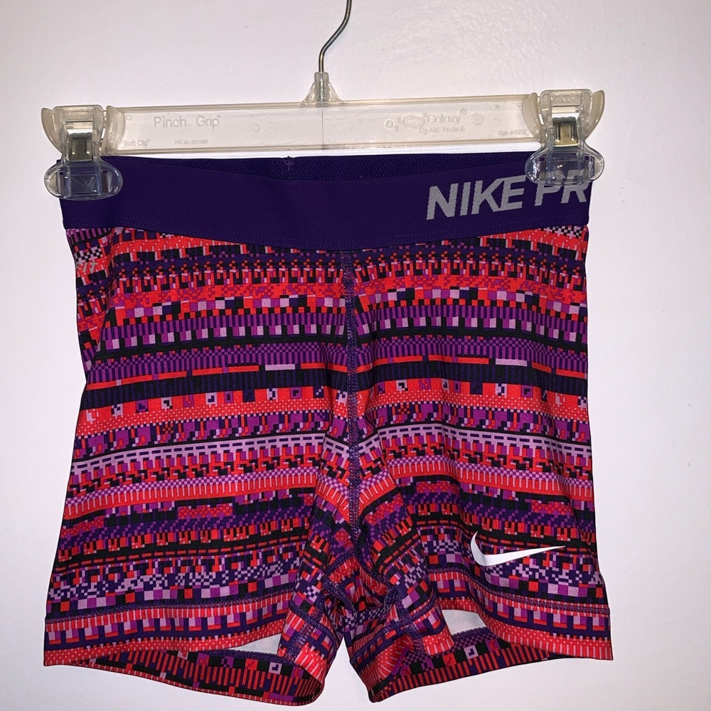 Nike Pros NWOT